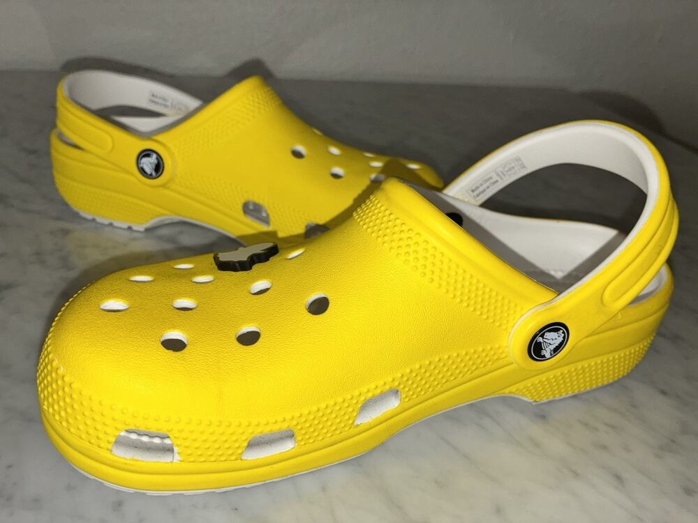 Crocs Womens 7 Bright Yellow Ghost jibbitz New without Tags Mens 5